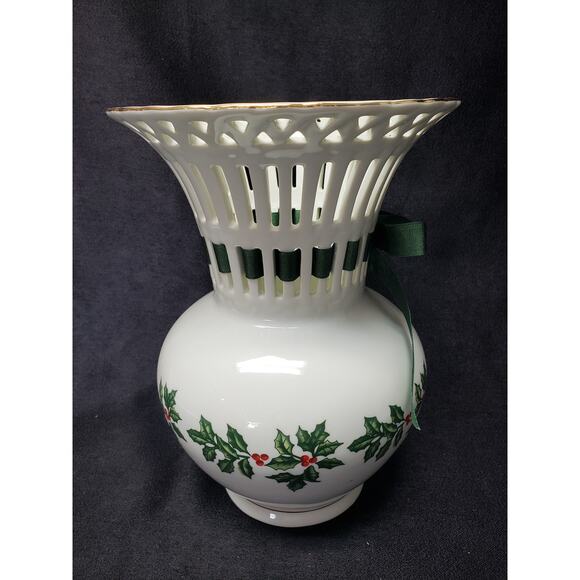 Formalities Holly Collection Latticework Porcelain Christmas Vase Gold Trim 10" - Picture 4 of 10